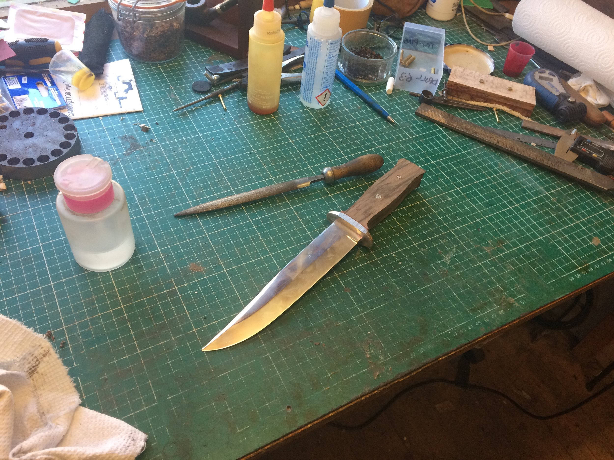 8" Hunter in RWL-34 and Walnut