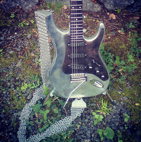 Cast aluminium Guitar