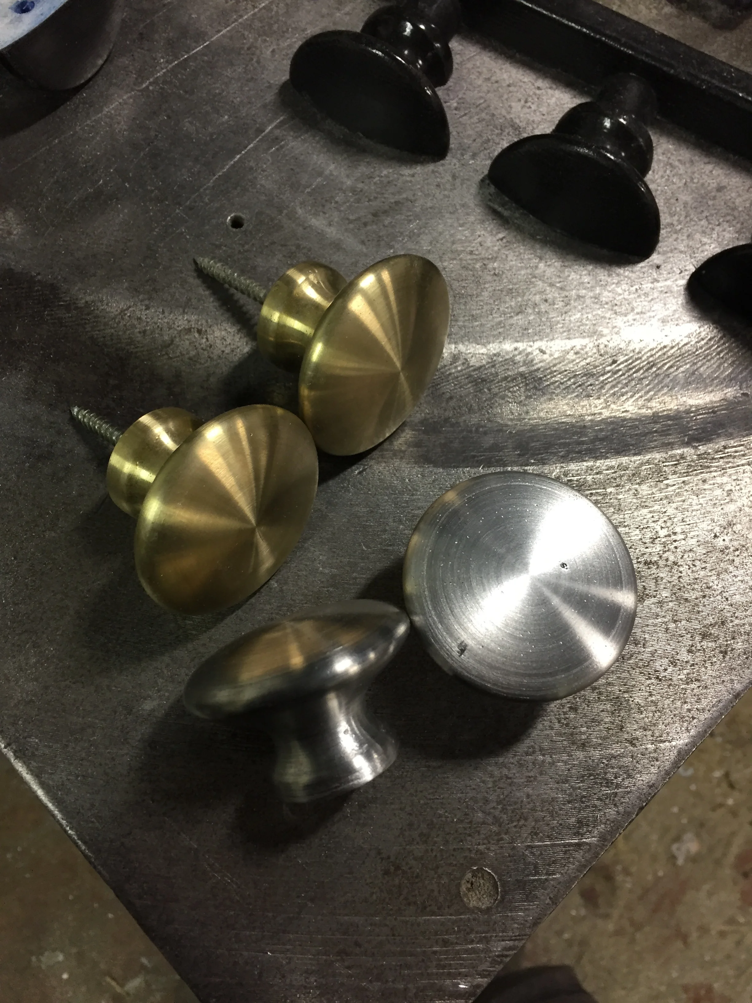  Brass and aluminium knobs from 3D printed patterns 