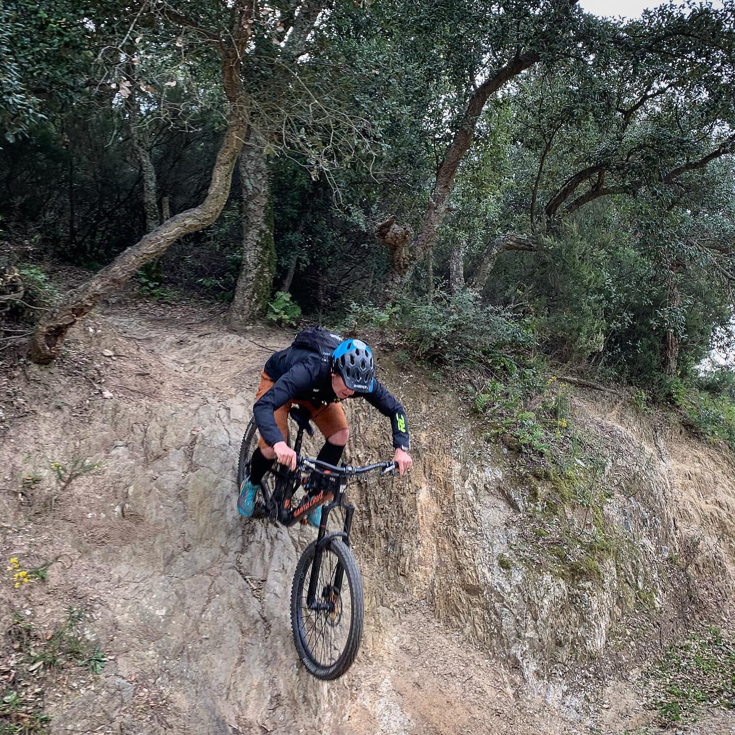 Escape to the Albere for a long Didier day with a great crew. Cathrine was so happy she did a little Belgium bike dance. #mtb #vtt #btt #mountains #mountainbike #whoisconnard