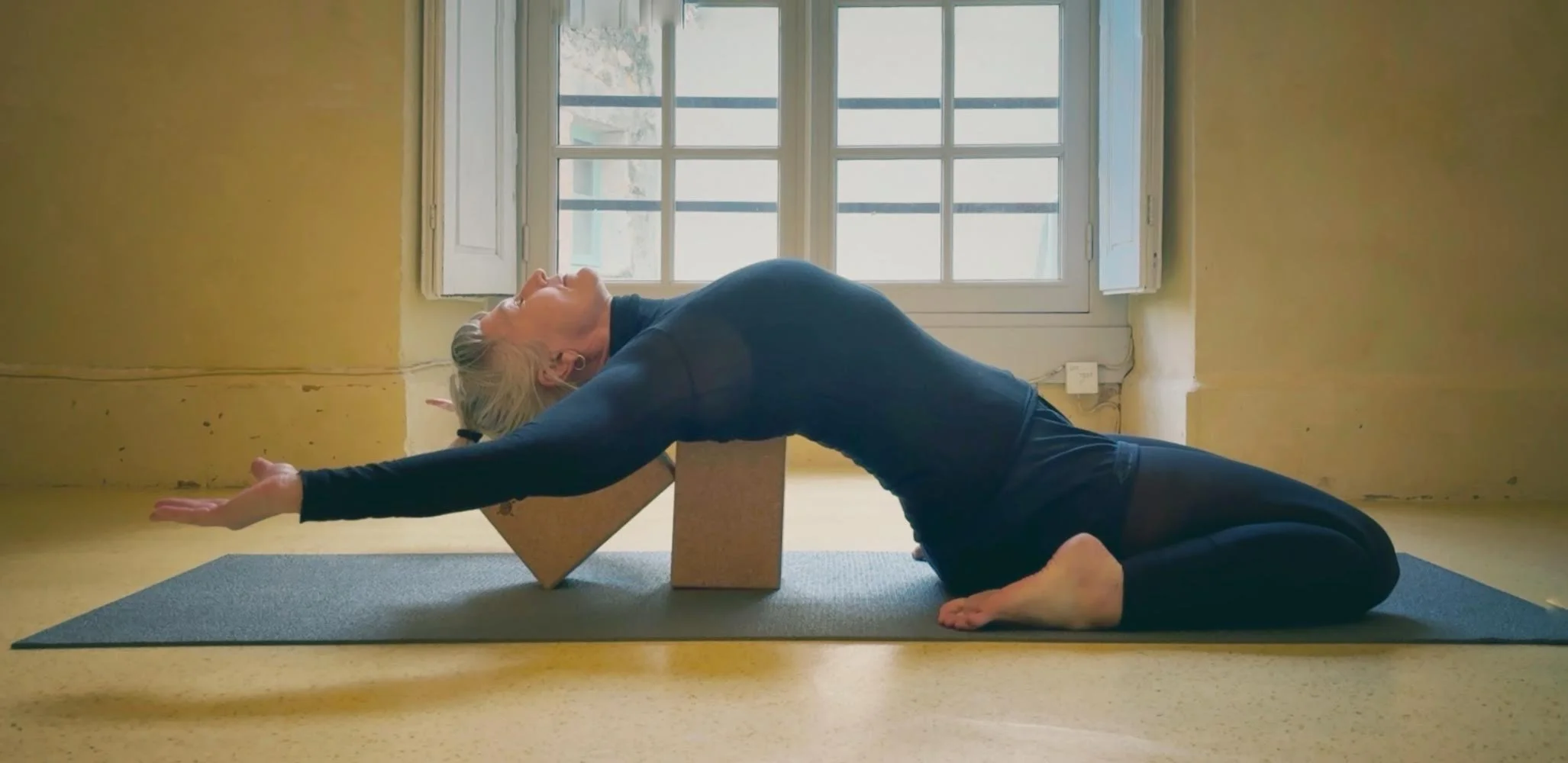 Méditation &amp; Restorative Yoga avec Véro Coeman-Darrou - Normandie