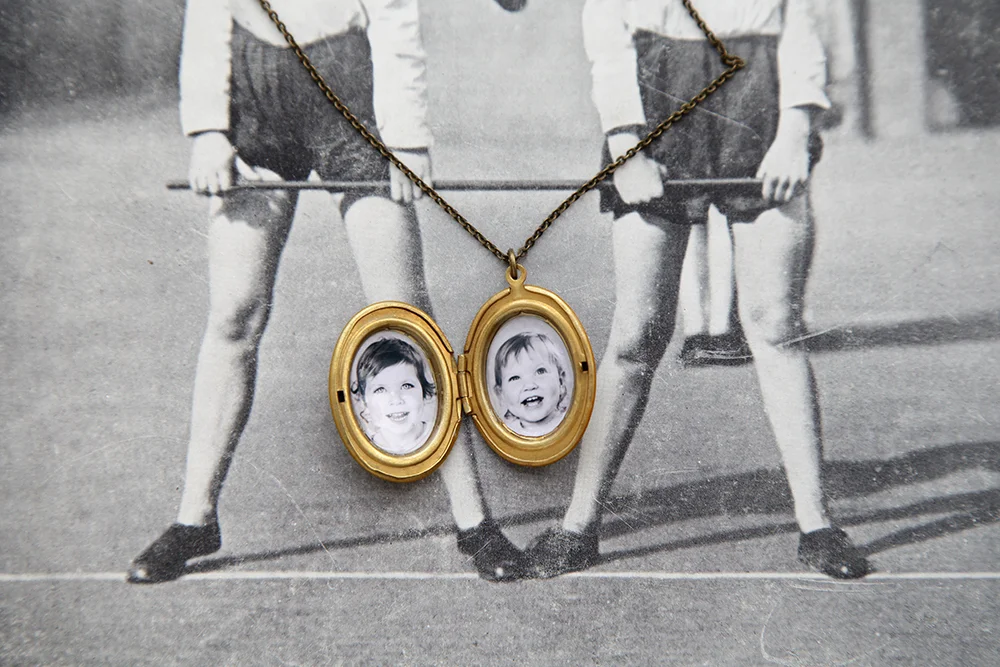 medaillon open.jpg