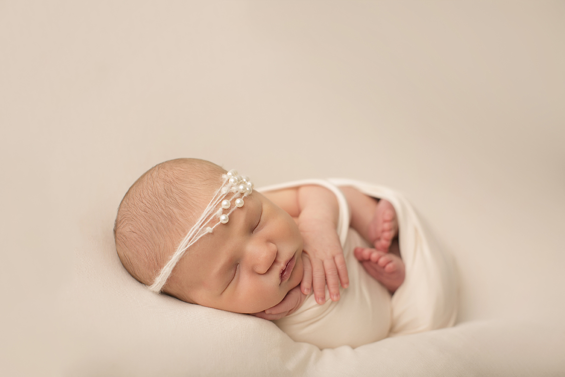 newborn portraits richmond va.jpg