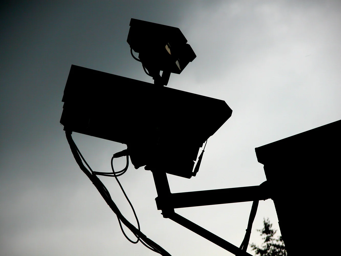 big-brother-1546630.jpg