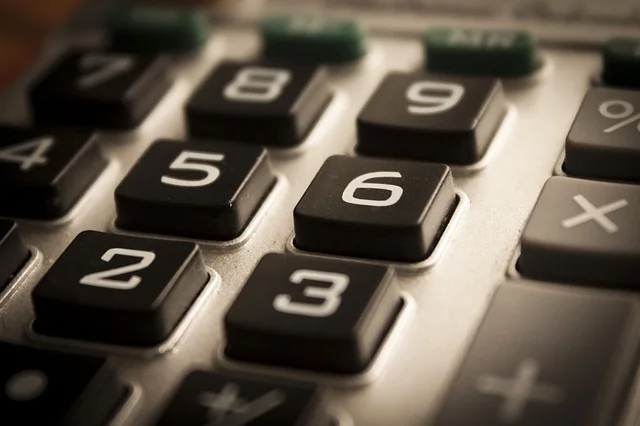 calculator-1180740_640.jpg