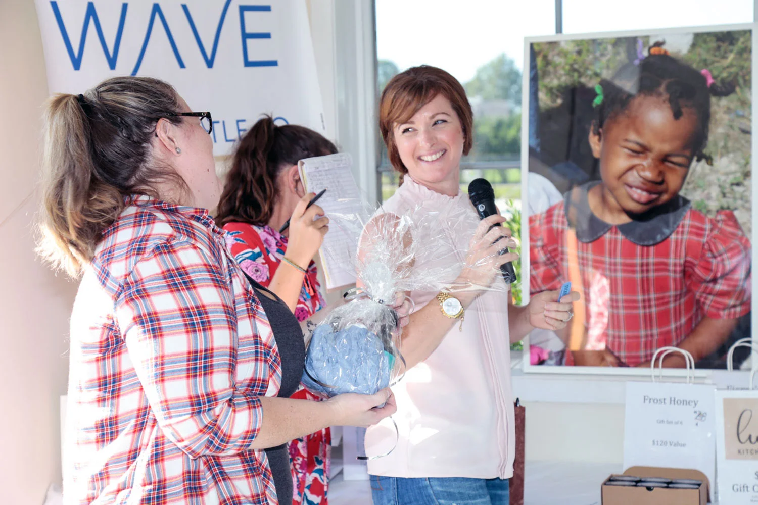 Meaghan-Guzman---debajo_de_palmas_2018fundraiser-0610.jpg