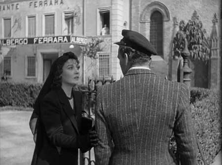 32 ossessione finestra.gif