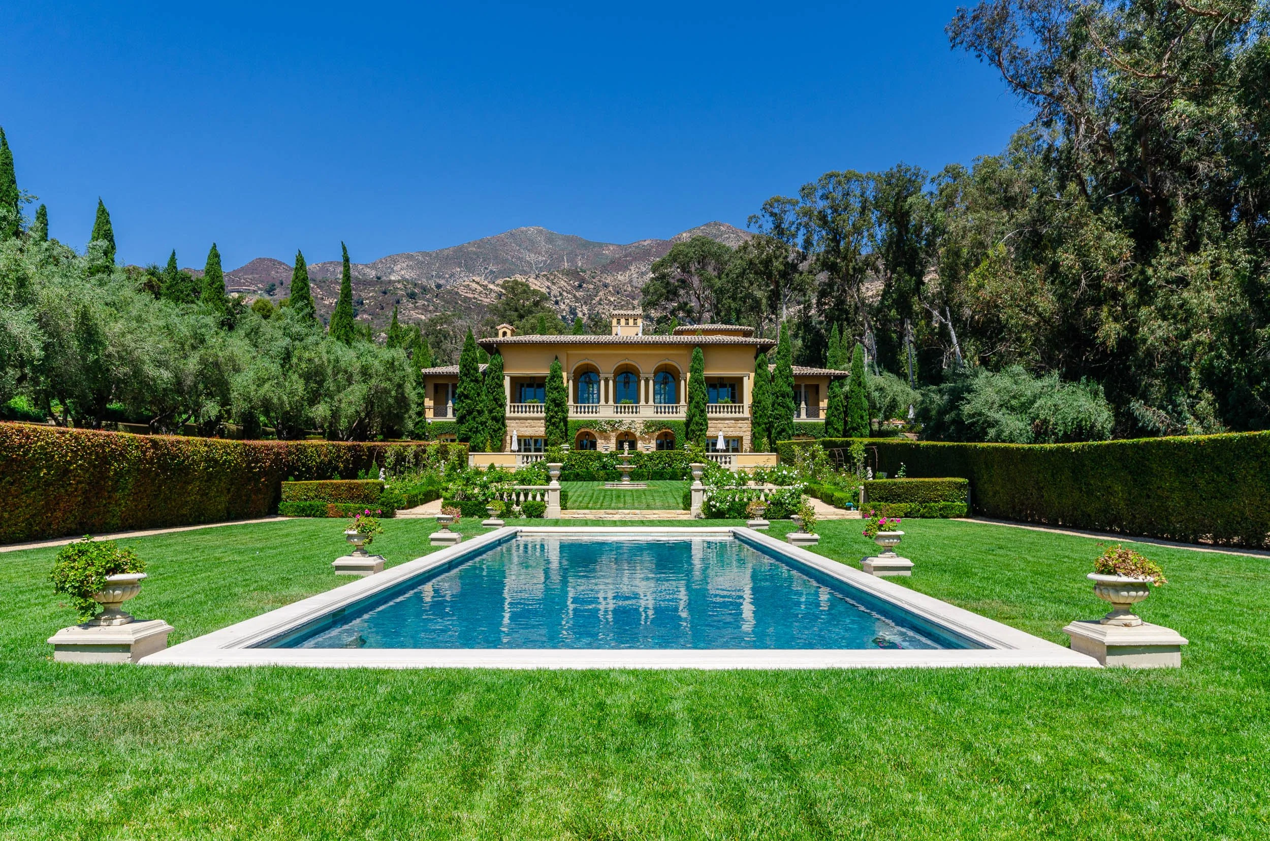 Luxury real estate photography