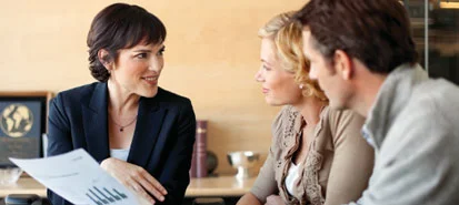 6. advisor_office_working-with-young-couple_413x185.jpg