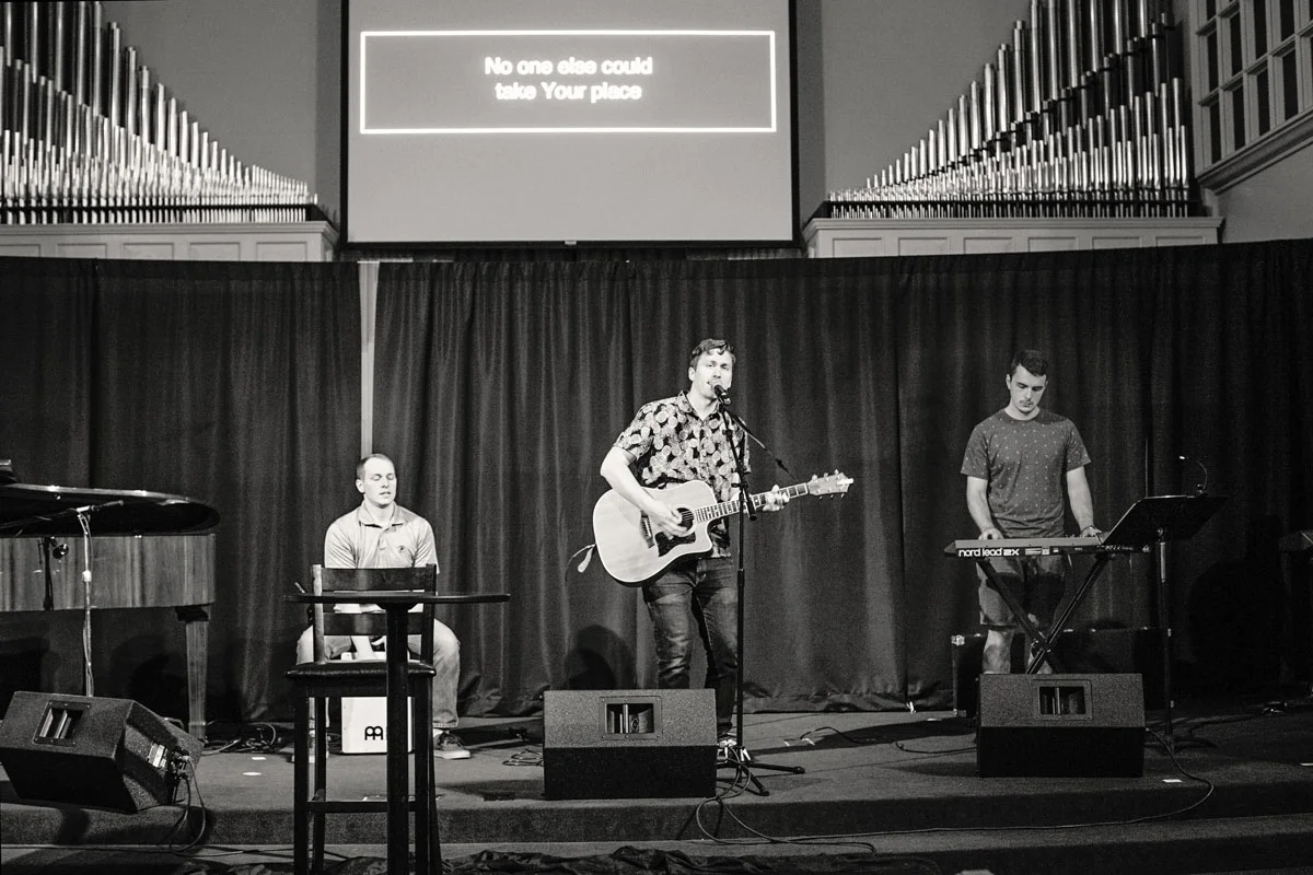 garrett-worship.jpg