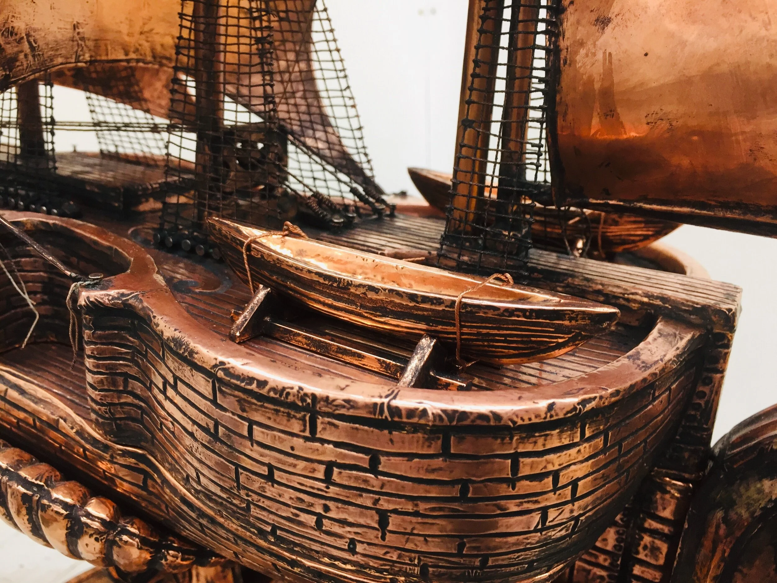 DBB0FA99-26F9-4069-A674-C9119C3C1A3D