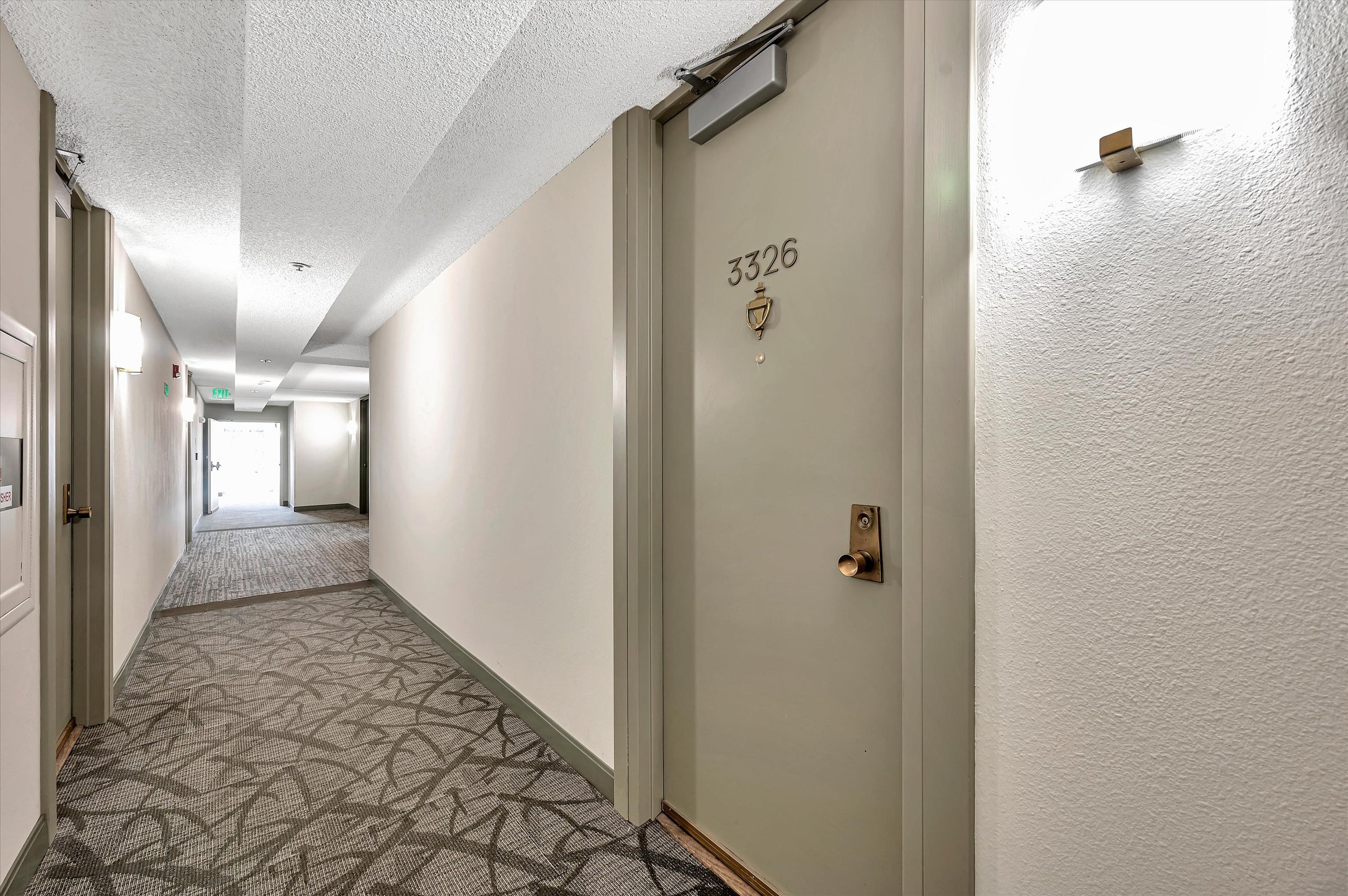 f8_3326Shelter_01.JPG
