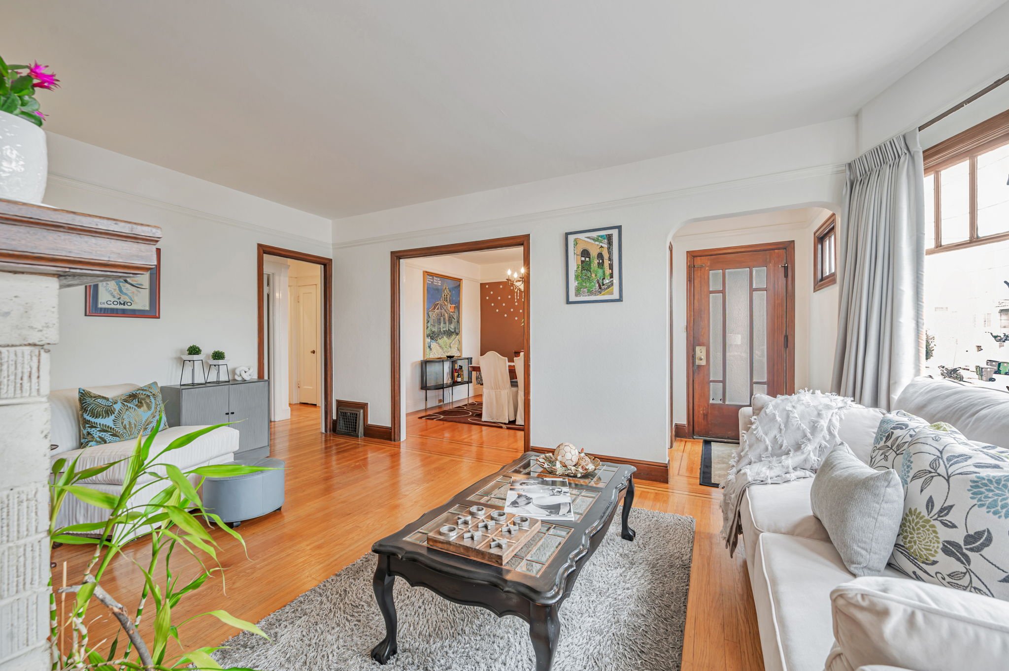 8-web-or-mls-57-rae-ave.jpg