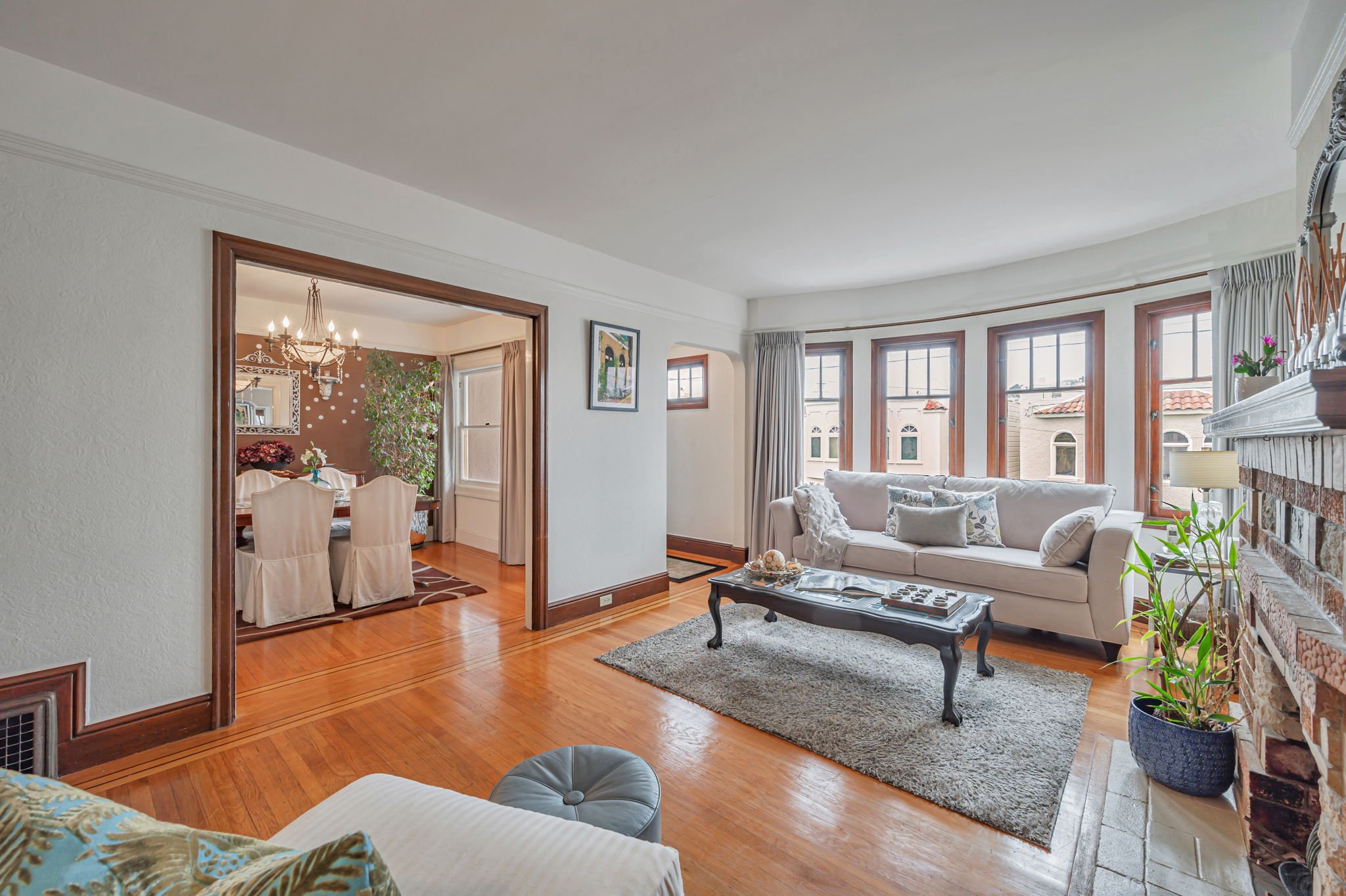 9-web-or-mls-57-rae-ave.jpg