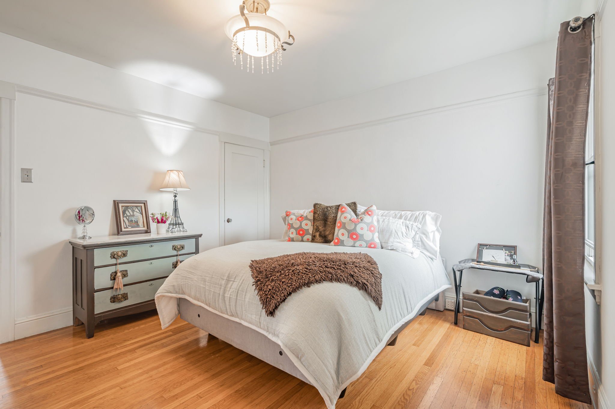 26-web-or-mls-57-rae-ave.jpg