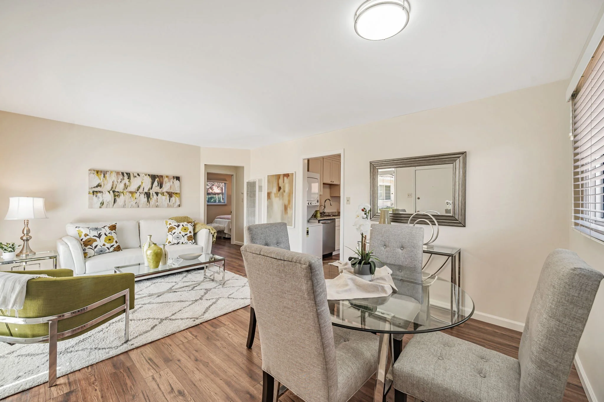 16-web-or-mls-508-wessex-way.jpg