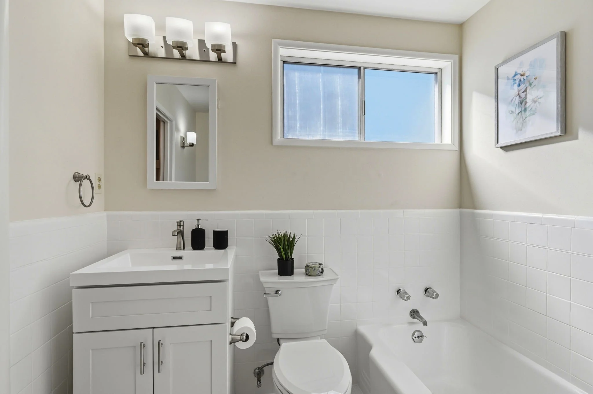 31-031_F8_40 Lakemont Dr.jpg