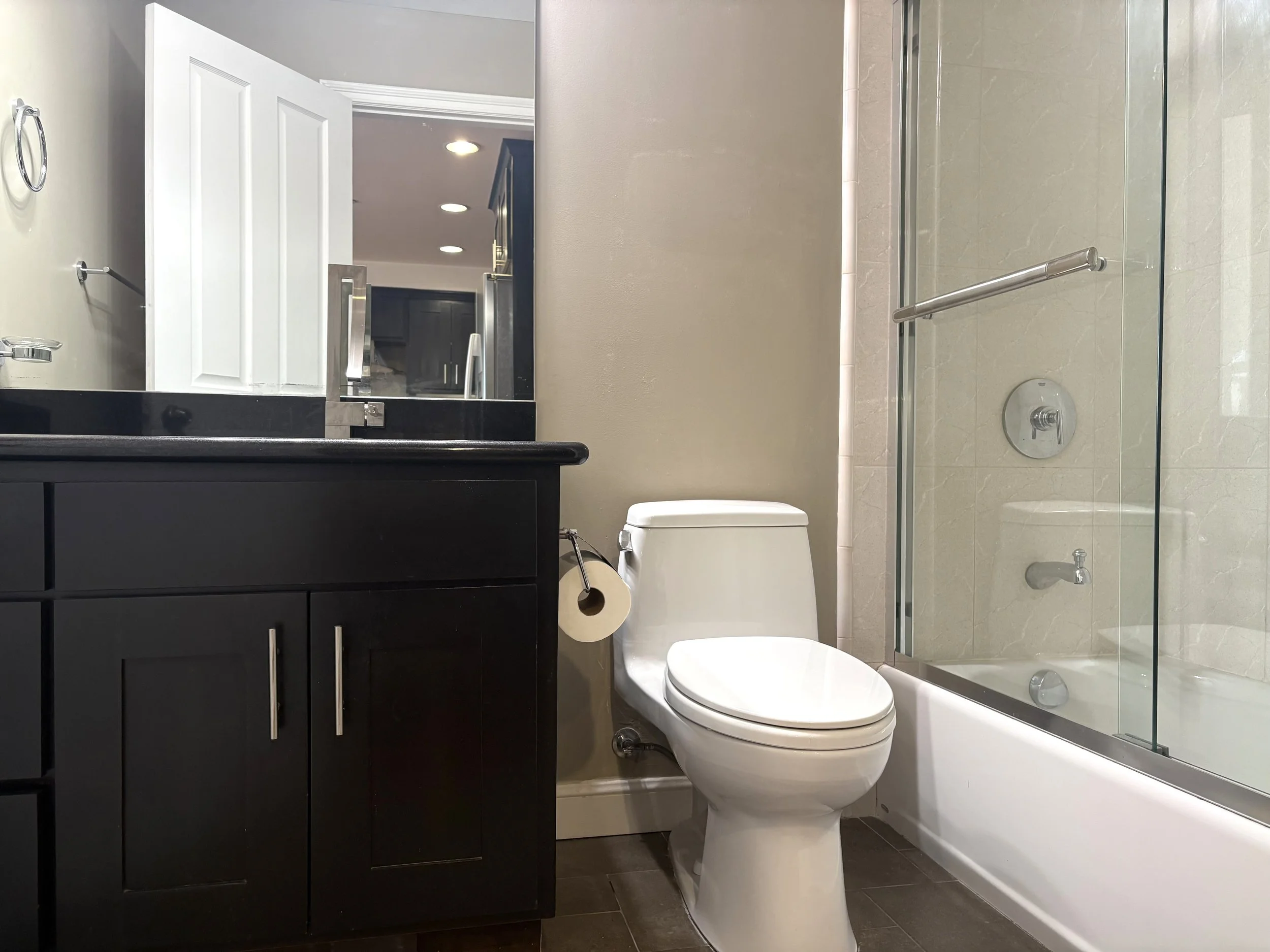 Bath 1 Downstairs.jpg