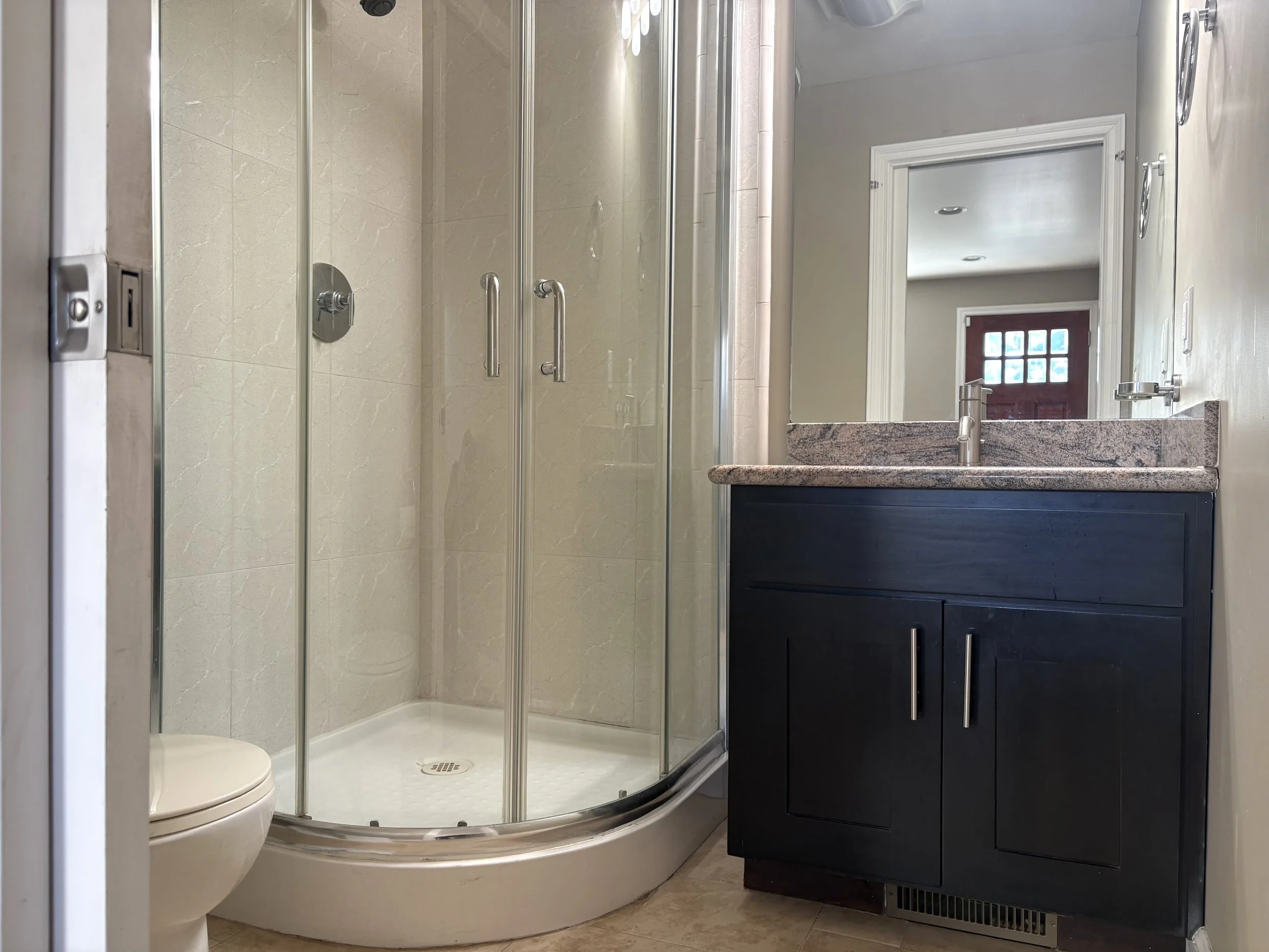 Bathroom 2.jpg