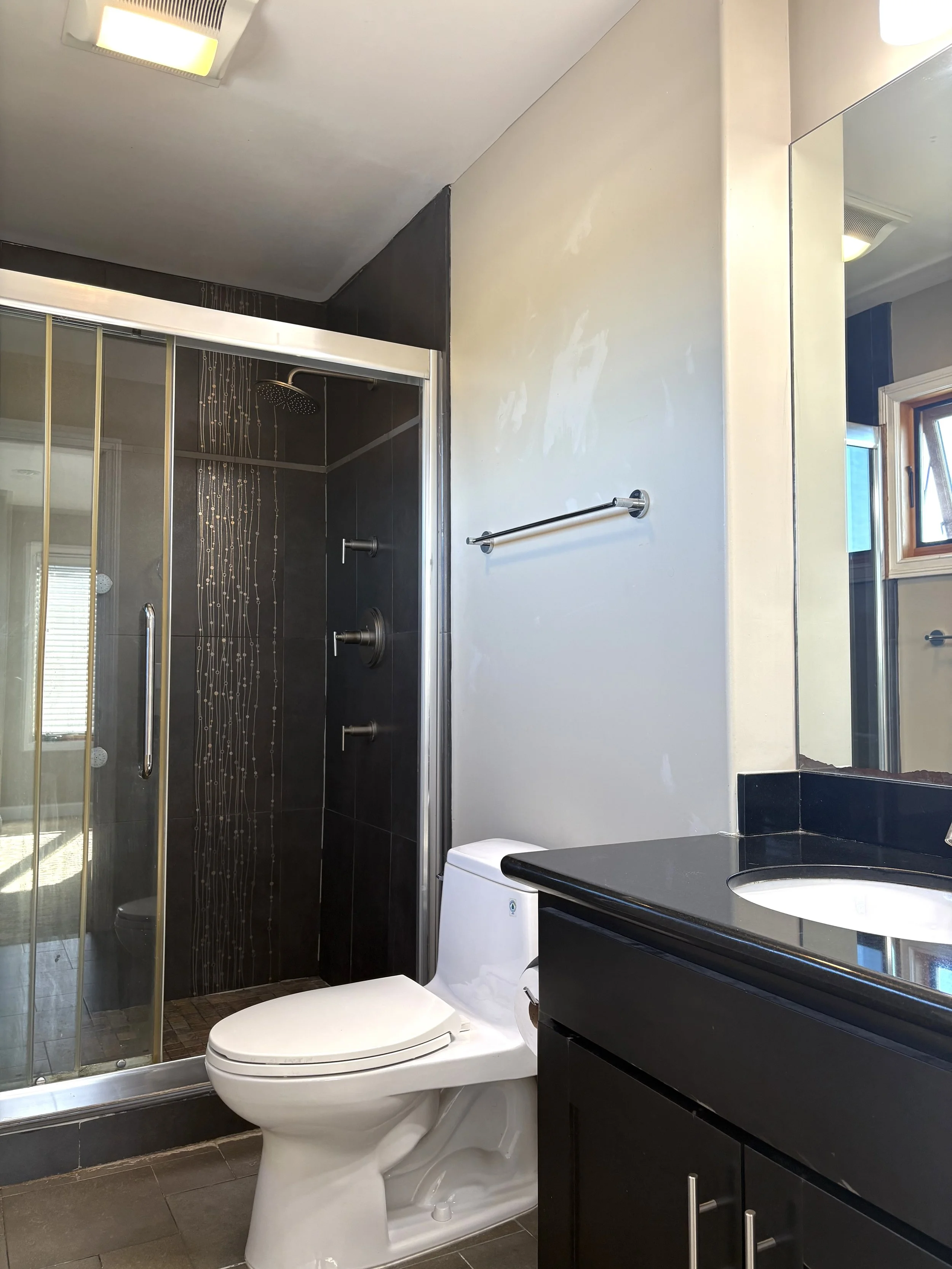 Bathroom 3.jpg