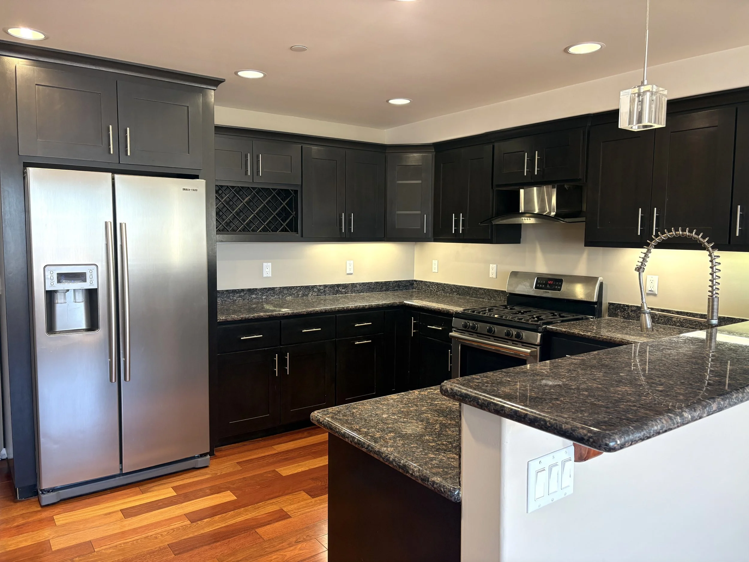Kitchen 1.jpg