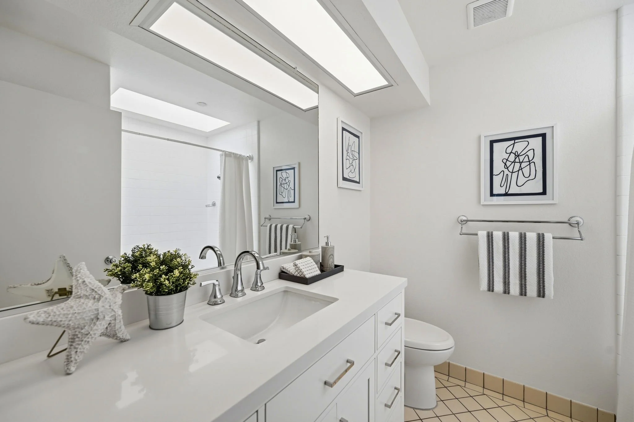 38-038_F8_1110 Bayswater Ave.jpg