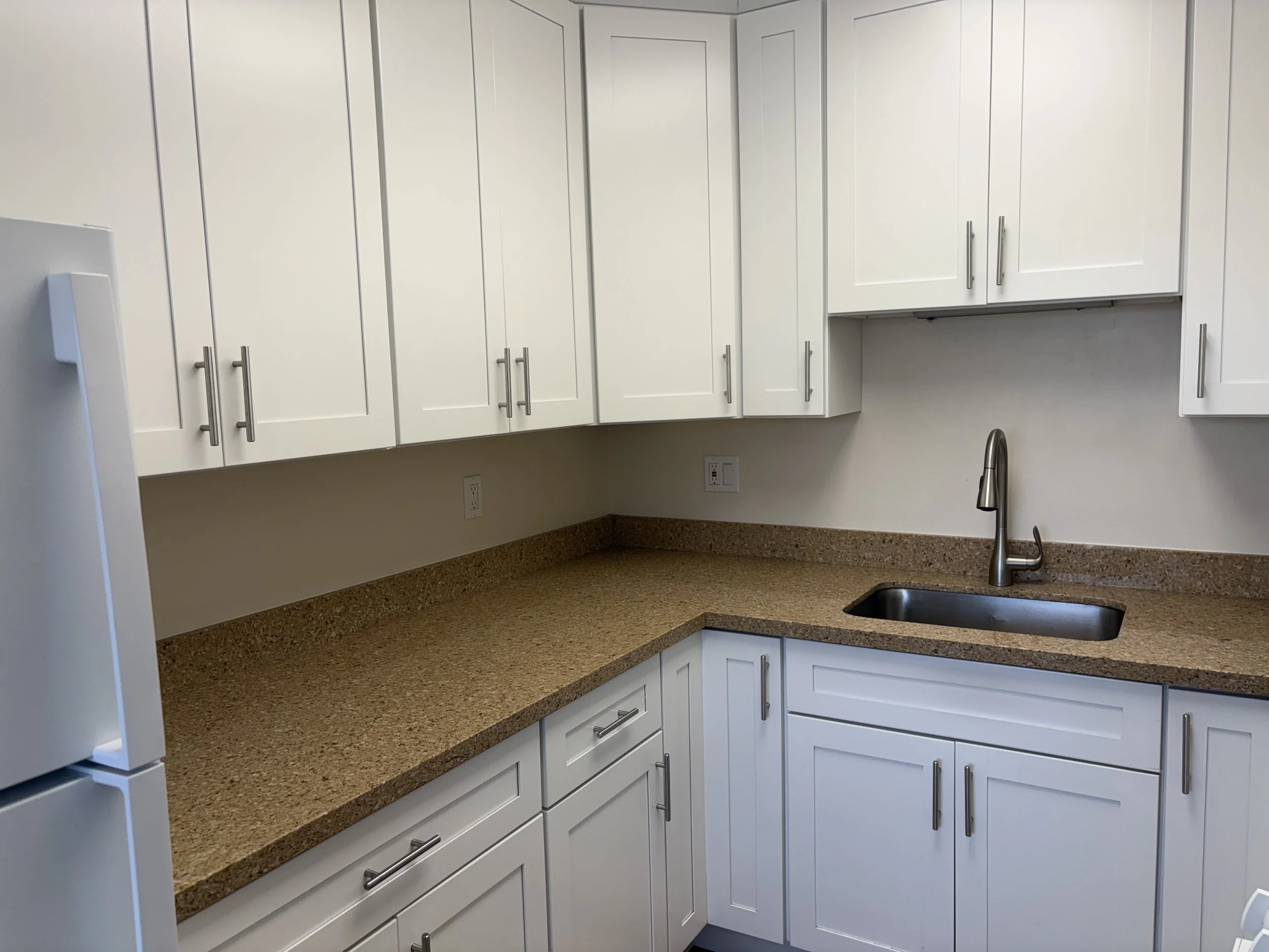 Kitchen 3.jpg