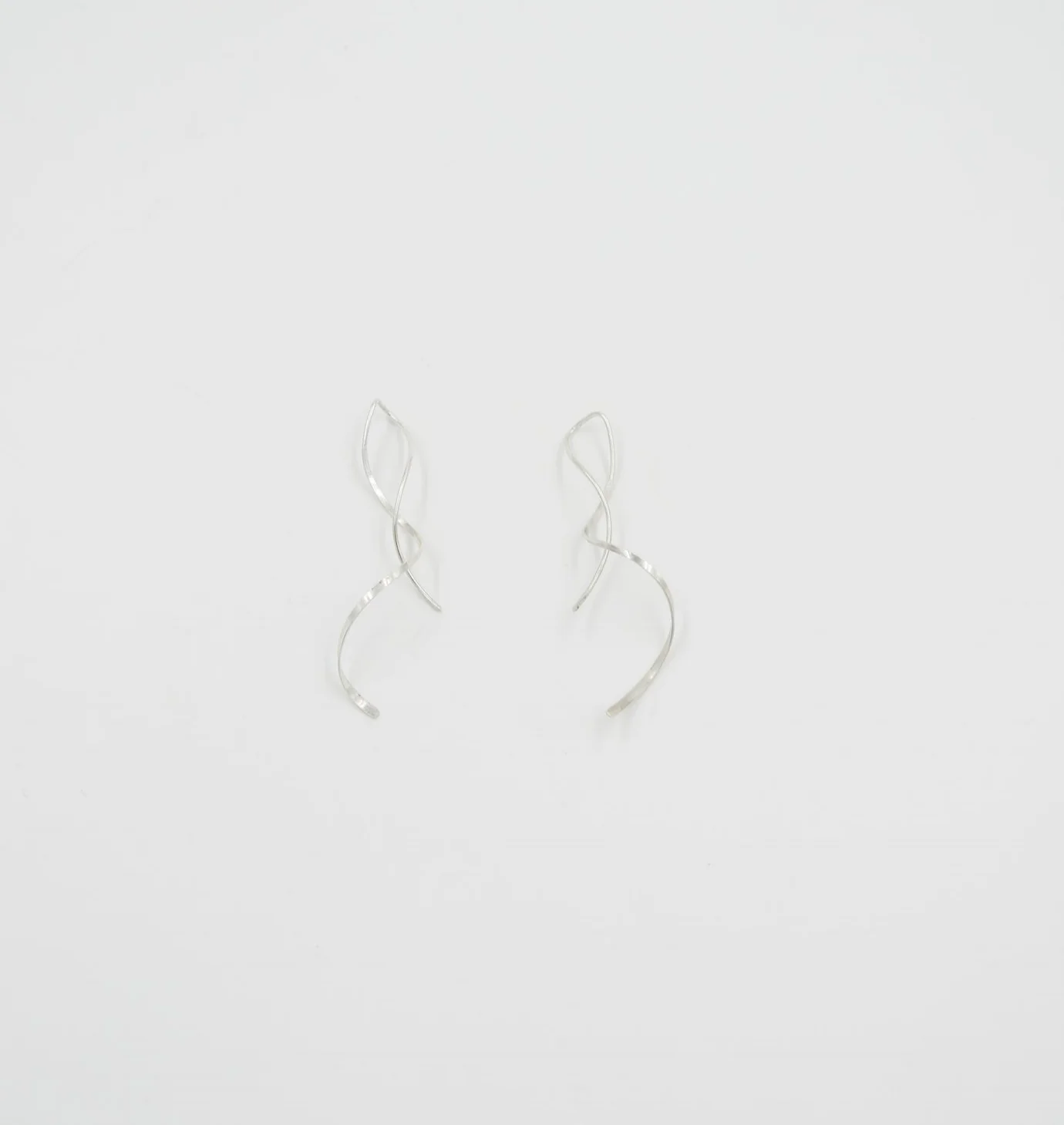 Silver Swirl Earring 1.jpg