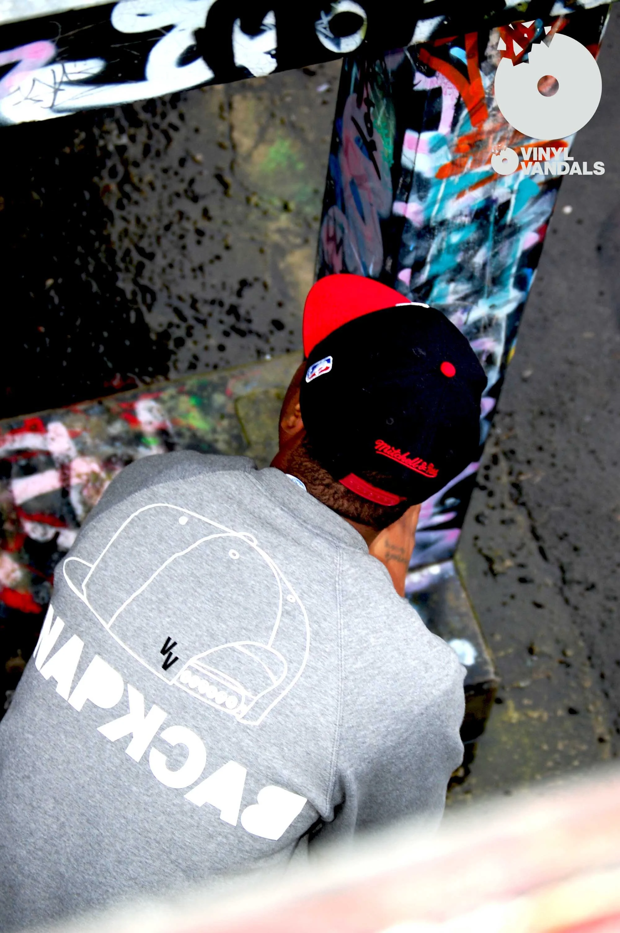 Vv snapback - sweater Grey White black - Billeazy 2.jpg
