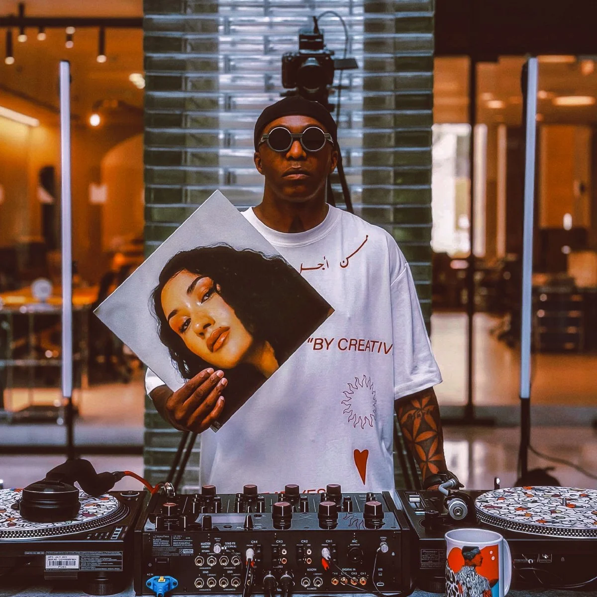 Vinyl, Coffee &amp; Community: Chino VV Joins Mianda Collective at The Espresso Collective - doha (Qatar)