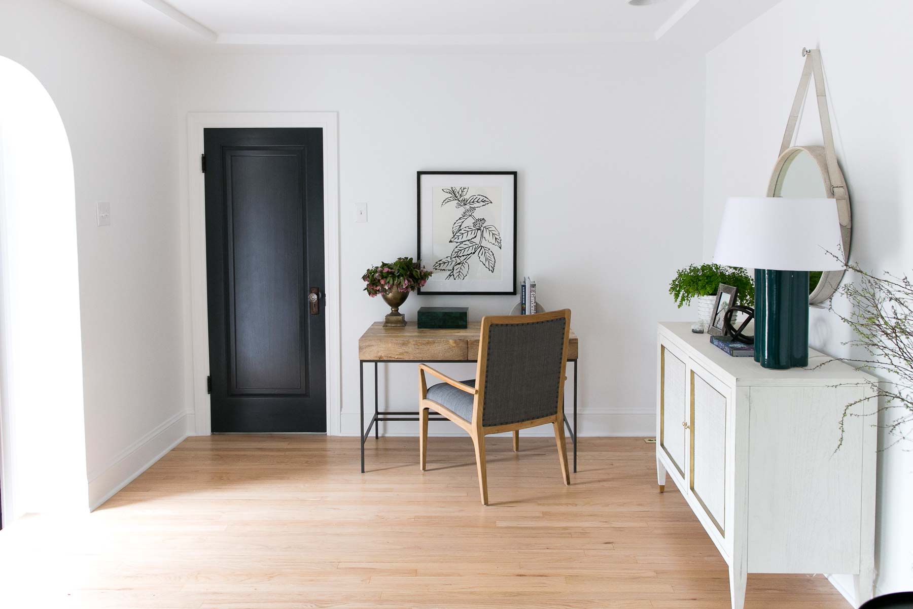 ModernStatementHomeStudio-6.jpg