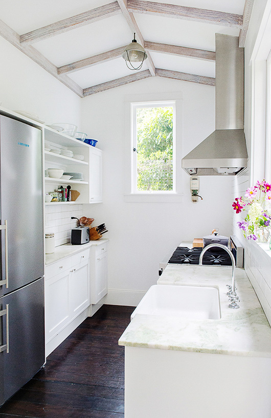 Restored-charm-san-francisco-bay-area-natural-light-studio-photography-ideas-14.jpg