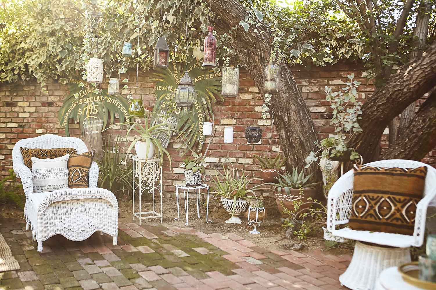 ArtistRetreat-Valley Village_CA-southern-california-natural-light-photography-studio-editorial-commercial-photoshoot-location-29.jpg