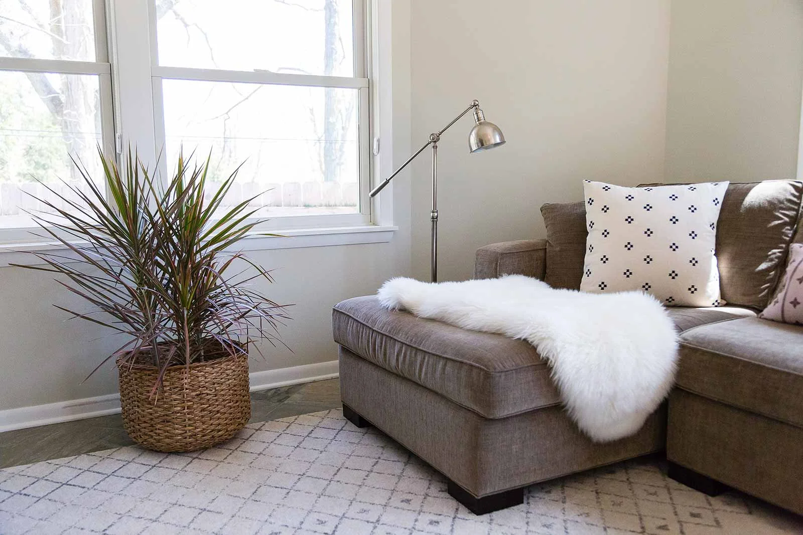cozy-feel-madison-wisconsin-natural-light-photography-studio-lifestyle-photographer-11.jpg