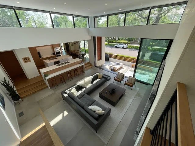 Zen Moderne: $395/hr
