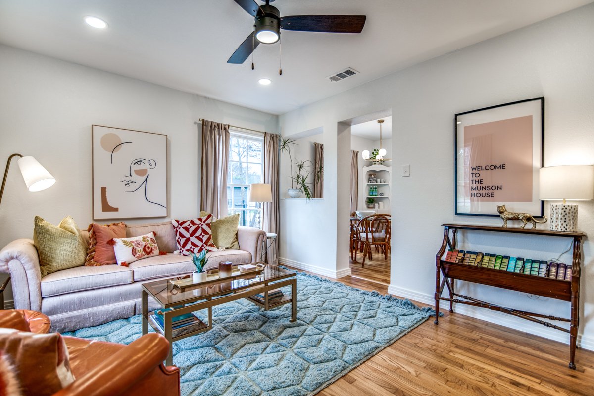 Rockwall Charmer: $150/hr