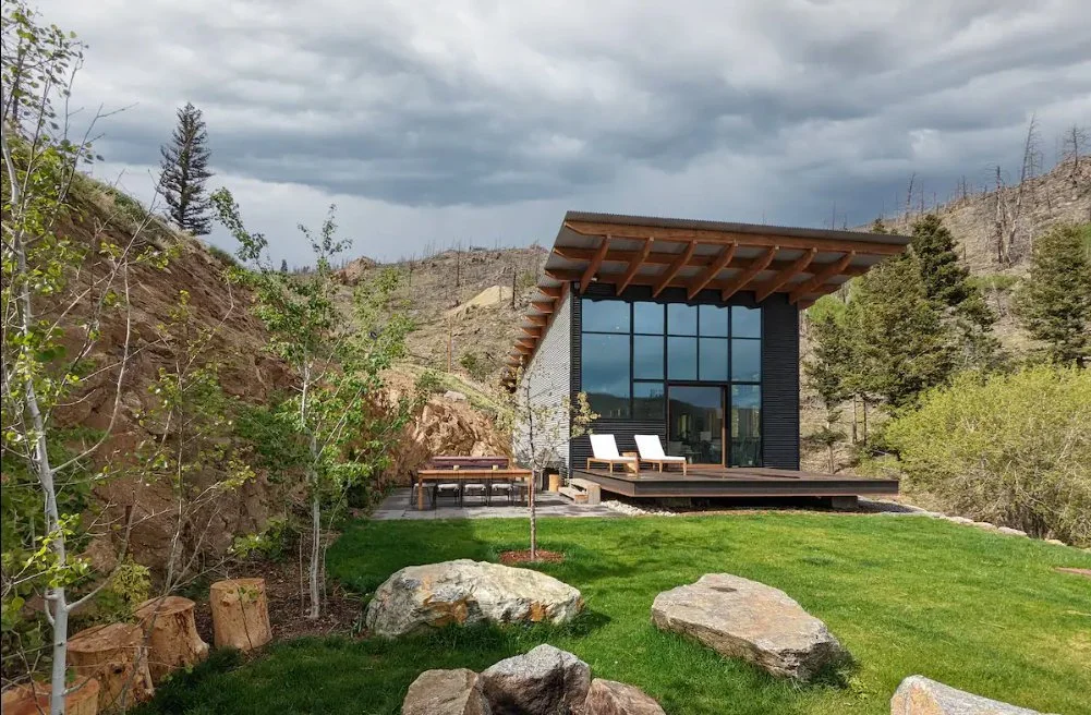Secluded Mood: $250/hr