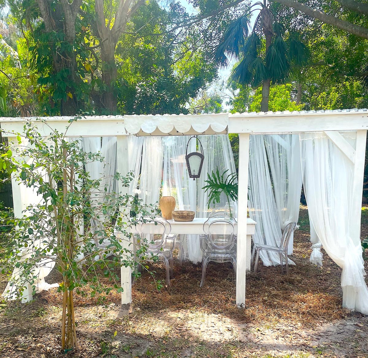 Dreamy Gazebo-SarasotaFL-natural-light-photography-studio-lifestyle-photoshoot-location-editorial-commercial-photography-2.jpg