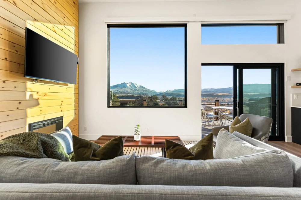 Hillside Retreat: $275/hr