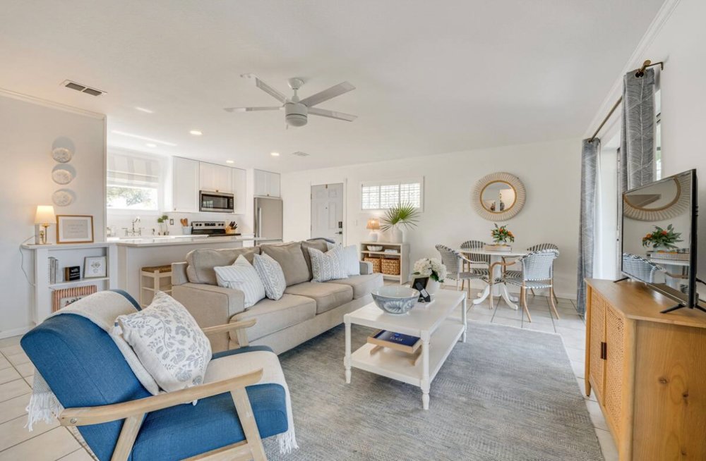 Driftwood Cove: $115/hr