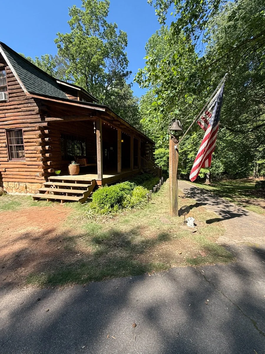 Cabin Solace-AcworthGA-natural-light-photography-studio-lifestyle-photoshoot-location-editorial-commercial-photography-11.jpg