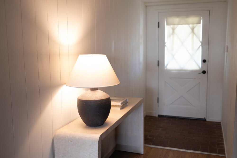 Chic Layout-ConcordCA-natural-light-photography-studio-lifestyle-photoshoot-location-editorial-commercial-photography-7.jpg