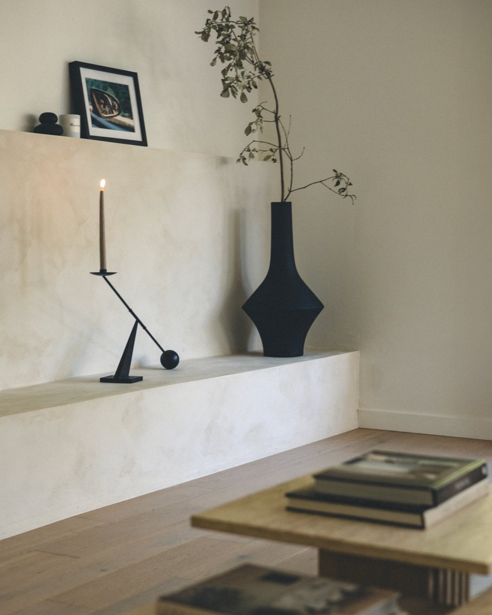 Chic Layout-ConcordCA-natural-light-photography-studio-lifestyle-photoshoot-location-editorial-commercial-photography-14.jpg