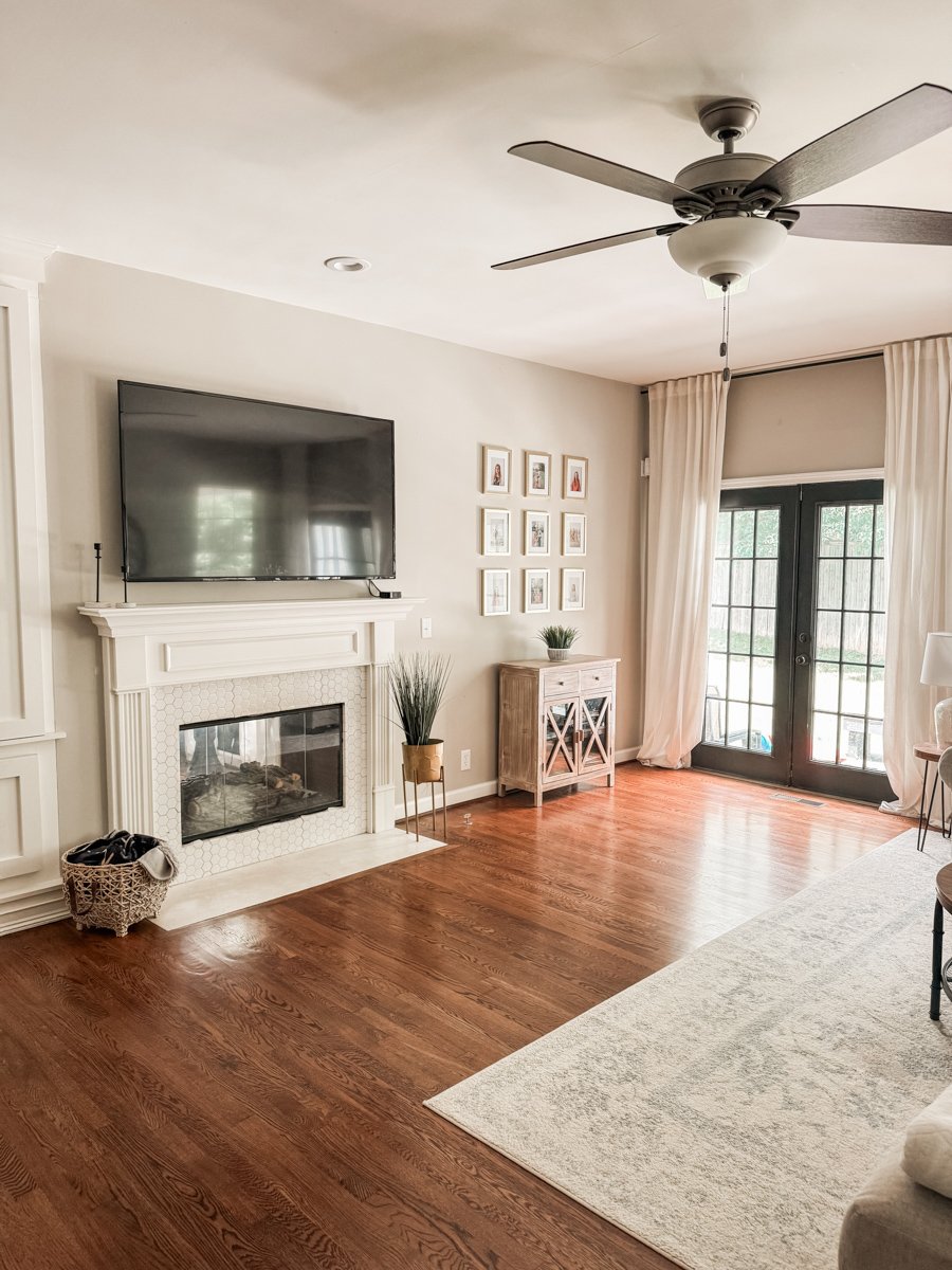 Cozy Light-BrentwoodTN-natural-light-photography-studio-lifestyle-photoshoot-location-editorial-commercial-photography-1.jpg