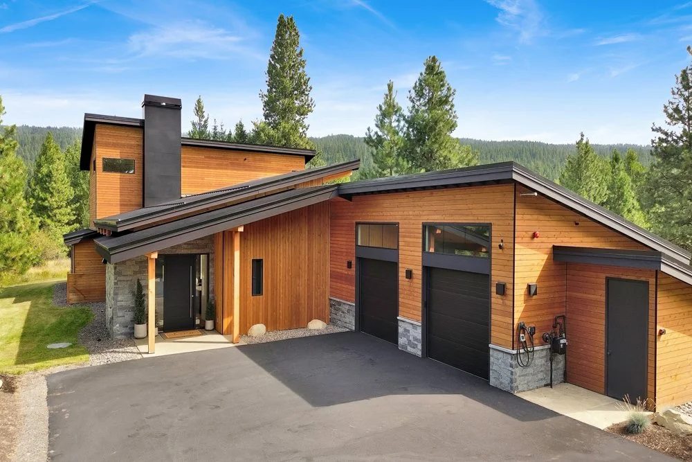 Modern Mountain-Cle ElumWA-natural-light-photography-studio-lifestyle-photoshoot-location-editorial-commercial-photography-1.jpg