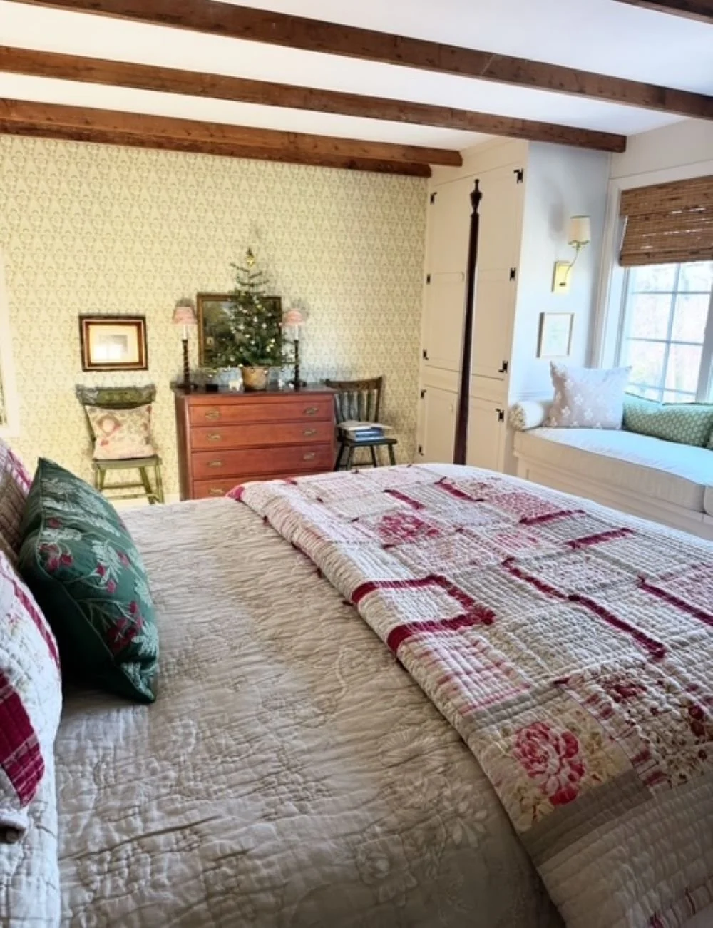 Cozy Charmer-Holiday2025-3.JPG