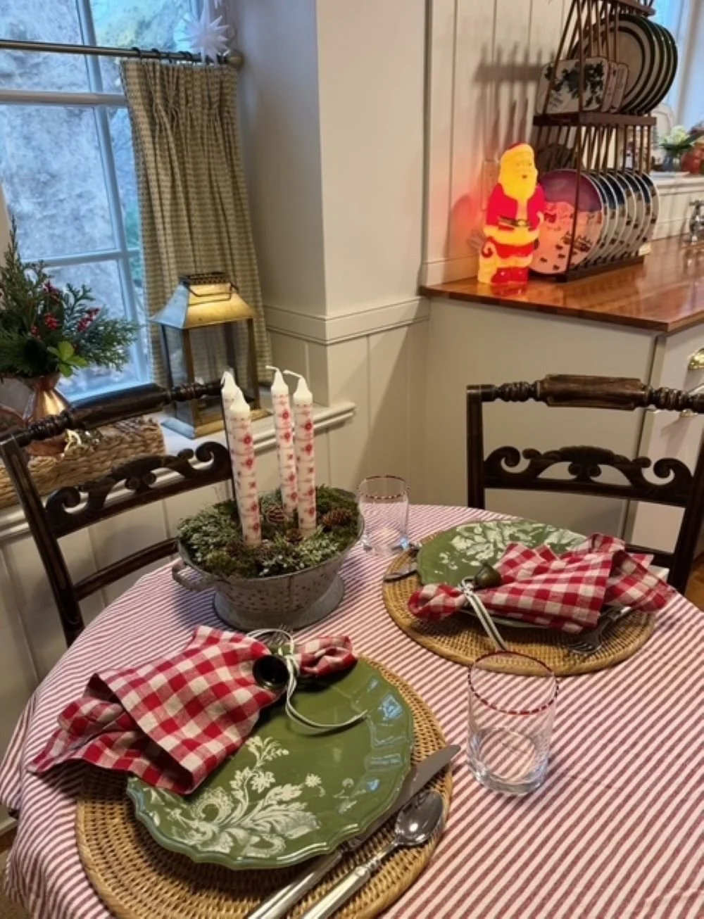 Cozy Charmer-Holiday2025-5.JPG