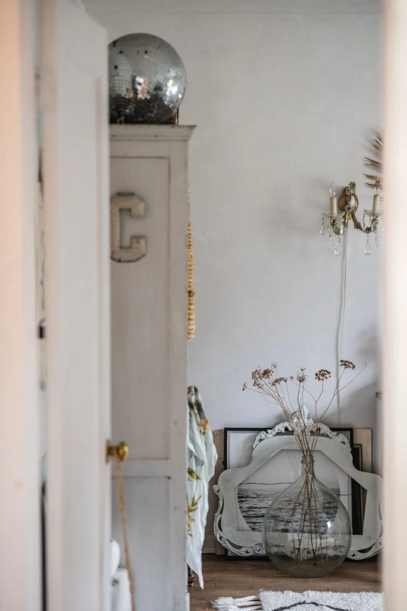 Scandi Boheme-Holiday2025-natural-light-photography-studio-lifestyle-photoshoot-location-editorial-commercial-photography-6.jpg