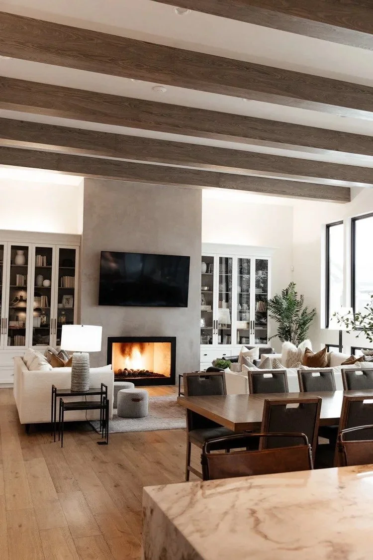 Foothills Mansion: $300/hr