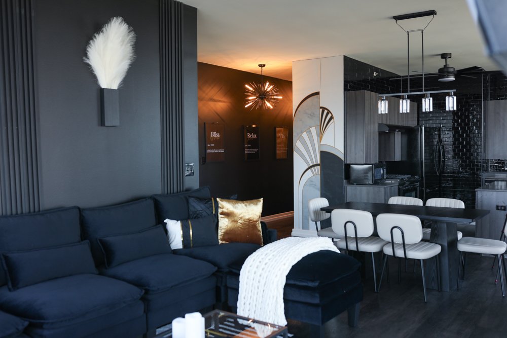 Lux Retreat-ChicagoIL-natural-light-photography-studio-lifestyle-photoshoot-location-editorial-commercial-photography-5.jpg